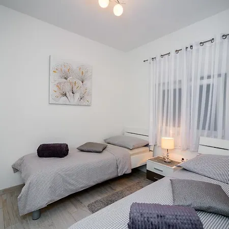 Apartment Vruja