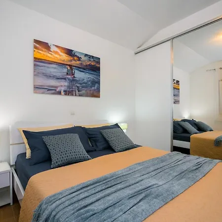 Vruja Apartment Pisak