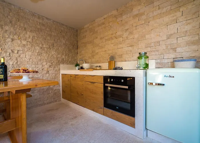 Vruja Apartment Pisak