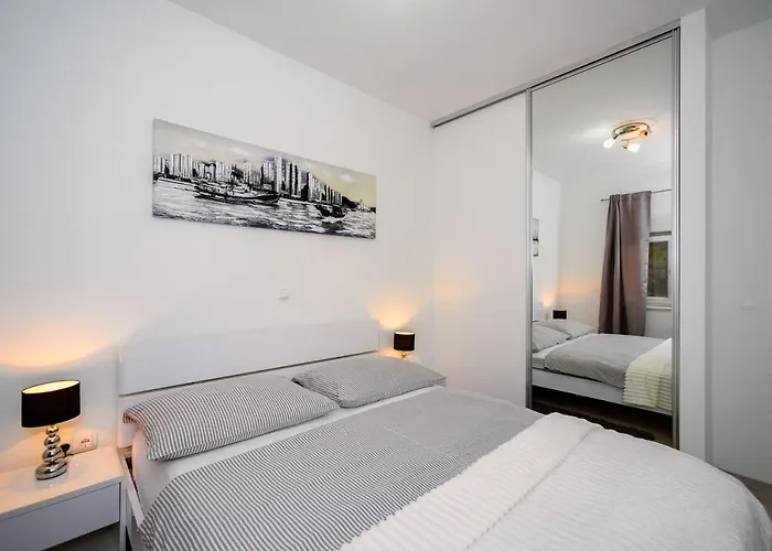Vruja Apartment *